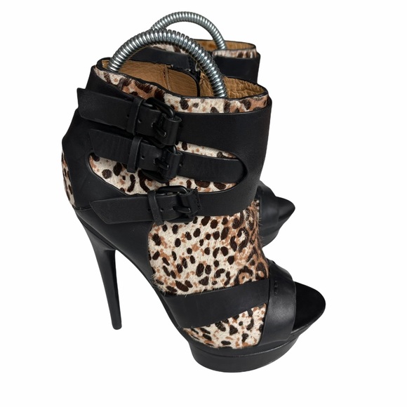 L.A.M.B. Dorrie Animal Print Real Fur Peep Toe High Heeled Booties Size 5.5 - Picture 3 of 12